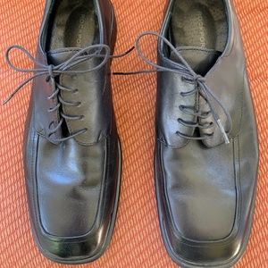 Men's Black Dress Rockport size 11 tie laces